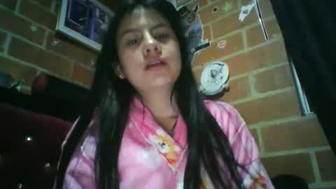 Snapshot of kekillisweett396902 chatting on 12-22-25, 03:47 candyxxht online show from 12-22-25, 03:47