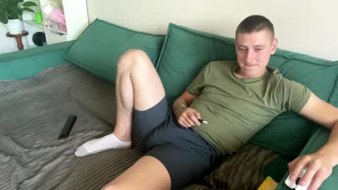 Snapshot of keksik__ chatting on 06-02-26, 06:37 keksik__ online show from 06-02-26, 06:37