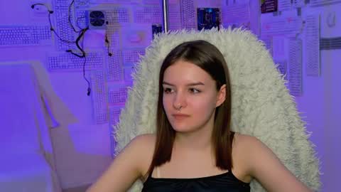 kelliebanshe online show from 06-18-26, 09:14