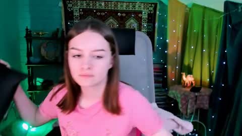 kelliebanshe online show from 06-26-26, 08:19