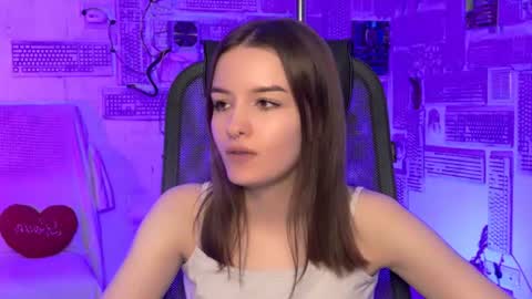 kelliebanshe online show from 07-18-26, 08:40