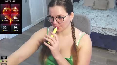 kellielowie online show from 02-19-25, 08:12