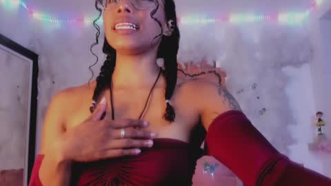 kelly__thomson online show from 01-05-25, 10:29