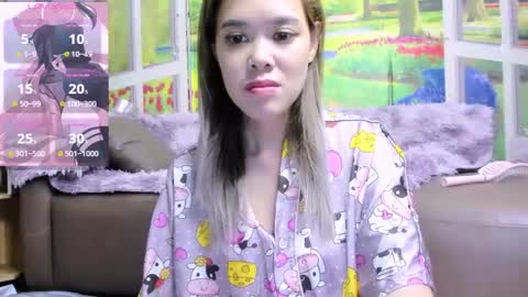 Snapshot of kelly_baby2005 chatting on 10-25-25, 03:03 Kelly online show from 10-25-25, 03:03