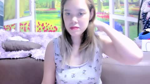 Snapshot of kelly_baby2005 chatting on 11-05-25, 03:06 Kelly online show from 11-05-25, 03:06