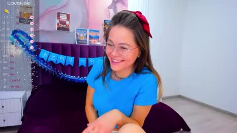 Kelly online show from 10-02-25, 01:12