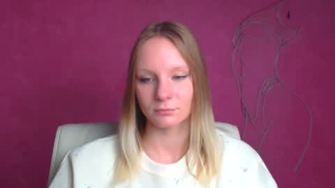 Kelly online show from 10-06-25, 06:16