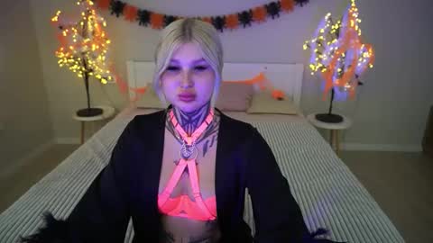 Kelly online show from 11-02-25, 08:06