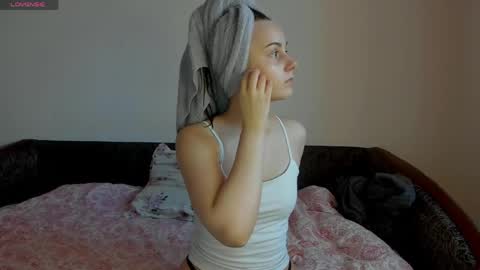 Snapshot of kellycartie chatting on 05-05-26, 03:20 Im Kelly online show from 05-05-26, 03:20