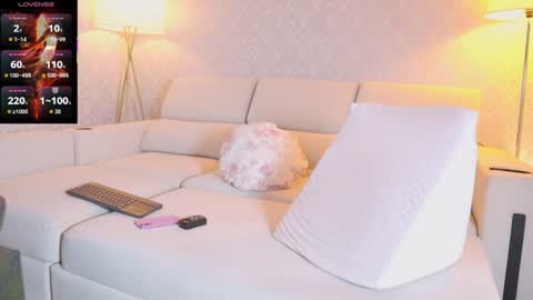 vanessa online show from 07-04-26, 12:06