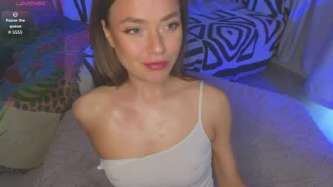 Snapshot of kellyfouler chatting on 04-28-26, 03:17 KellyFouler online show from 04-28-26, 03:17