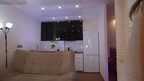 Snapshot of kellyisclose chatting on 11-05-25, 07:58 Kelly online show from 11-05-25, 07:58