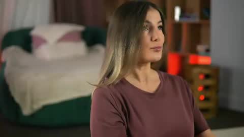 Denise online show from 06-25-26, 02:33