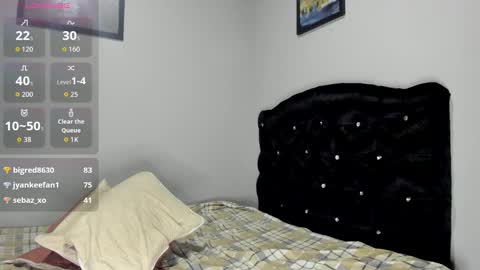 kellyMillian  online show from 09-11-25, 05:29