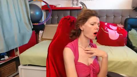 kelly online show from 10-28-25, 10:08