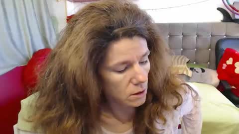 kelly online show from 11-24-25, 09:42