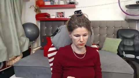 kelly online show from 02-05-26, 01:38