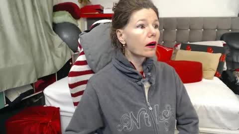 kelly online show from 02-21-26, 06:25