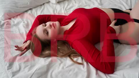 Snapshot of kellypoter chatting on 11-06-25, 11:11 kelly online show from 11-06-25, 11:11