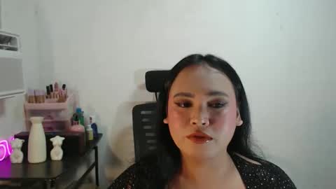 KELLY MCDOLEN online show from 05-16-26, 02:49