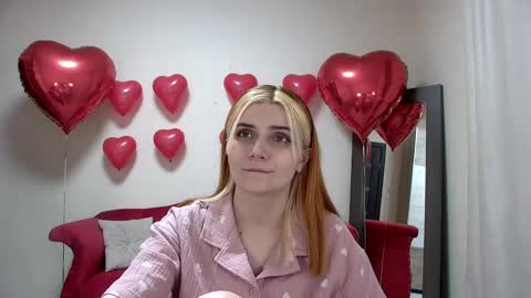 Kelly Stoneys online show from 02-10-25, 03:21