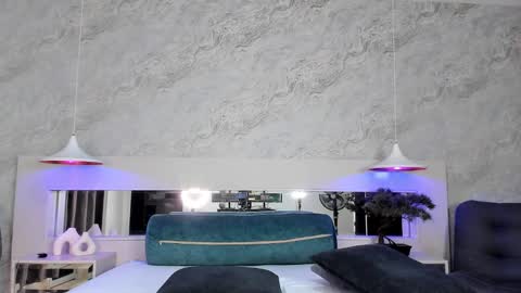 Kelly online show from 02-19-25, 10:34