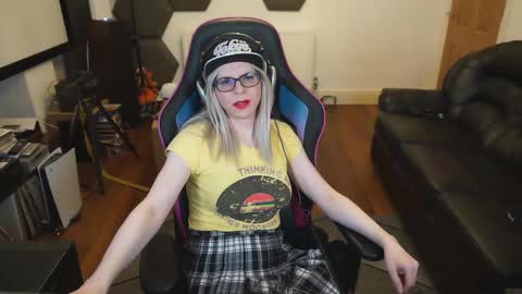 kelseycobalt online show from 02-23-25, 08:22