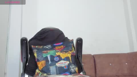 Snapshot of kelsi_steele chatting on 12-21-24, 01:26 kelsi_steele online show from 12-21-24, 01:26