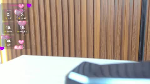    online show from 05-06-26, 12:32