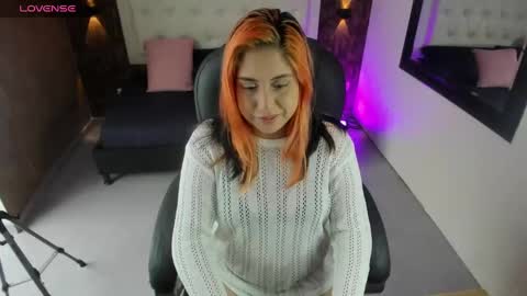 Snapshot of kelsybrookss chatting on 10-10-25, 01:21 kelsybrookss online show from 10-10-25, 01:21