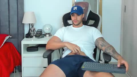 Snapshot of ken_mailik chatting on 06-26-26, 12:59 ken_mailik online show from 06-26-26, 12:59