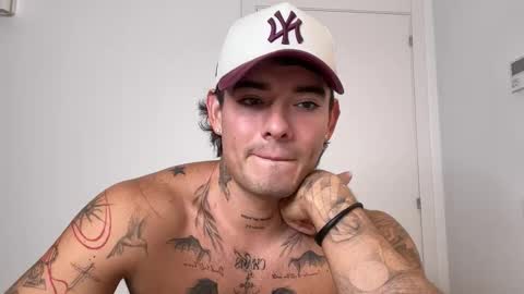 luis carlos esteban online show from 10-19-25, 04:51