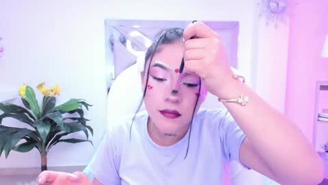 Snapshot of kendaall_jenner chatting on 01-30-25, 02:16 Kendall Jenner online show from 01-30-25, 02:16