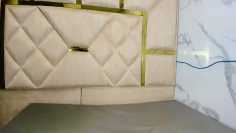 kendall69__ online show from 10-22-25, 12:49