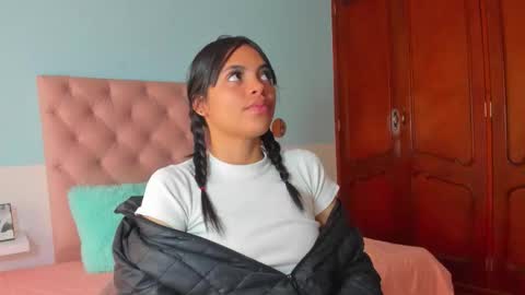 Kendall online show from 03-19-26, 02:43