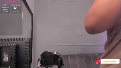 kendallbleer online show from 10-13-25, 11:43