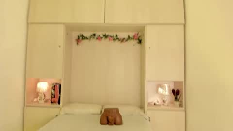 Kendal online show from 02-24-26, 12:03