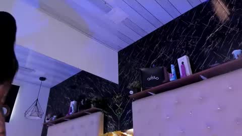 Kendall online show from 01-18-26, 02:43