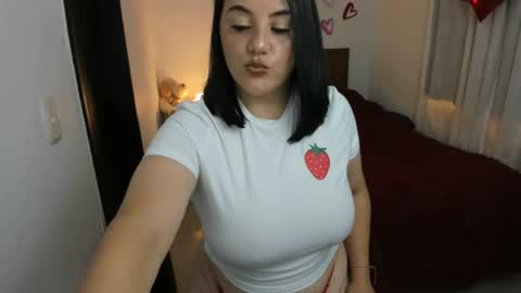 Snapshot of kendallwrist chatting on 06-15-26, 04:09 Fernanda online show from 06-15-26, 04:09