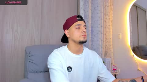 kendel_dimitri online show from 10-02-25, 05:14