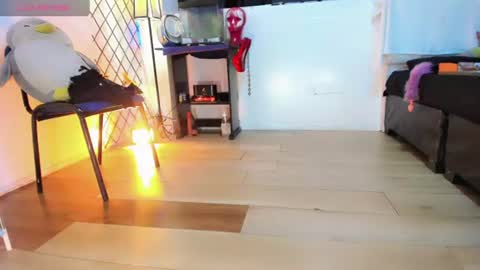Kendra Bailey online show from 06-19-26, 03:11