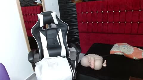 Snapshot of kendra_lust_69 chatting on 01-17-25, 06:36 kendra_lust_69 online show from 01-17-25, 06:36