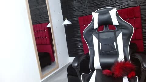 Snapshot of kendra_lust_69 chatting on 01-29-25, 05:30 kendra_lust_69 online show from 01-29-25, 05:30