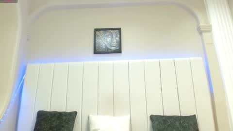 kendra_lux1 online show from 01-14-26, 01:17