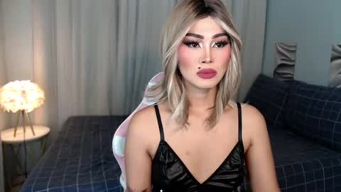 KENDRA online show from 06-19-26, 11:30