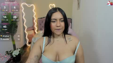 Snapshot of kendra_tay chatting on 12-31-24, 09:10 kendra online show from 12-31-24, 09:10