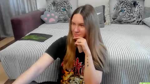 Kendra online show from 05-05-26, 12:51