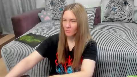 Kendra online show from 05-10-26, 12:49