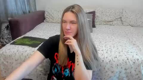 Kendra online show from 06-03-26, 12:24