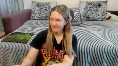 Kendra online show from 06-17-26, 11:49